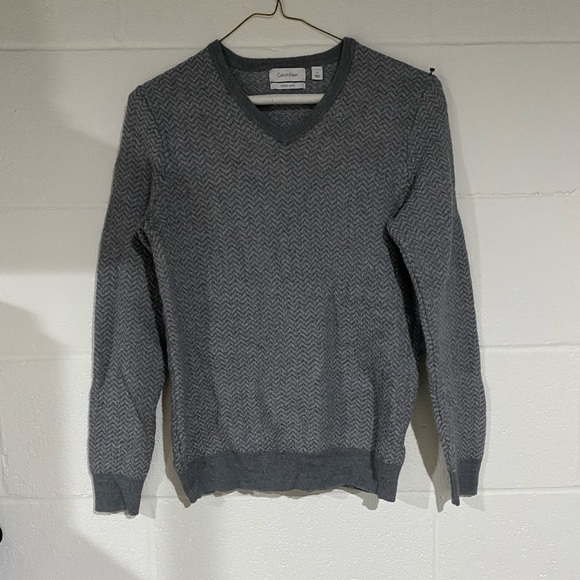 Calvin Klein Charcoal V-Neck Sweater small - Picture 1 of 3